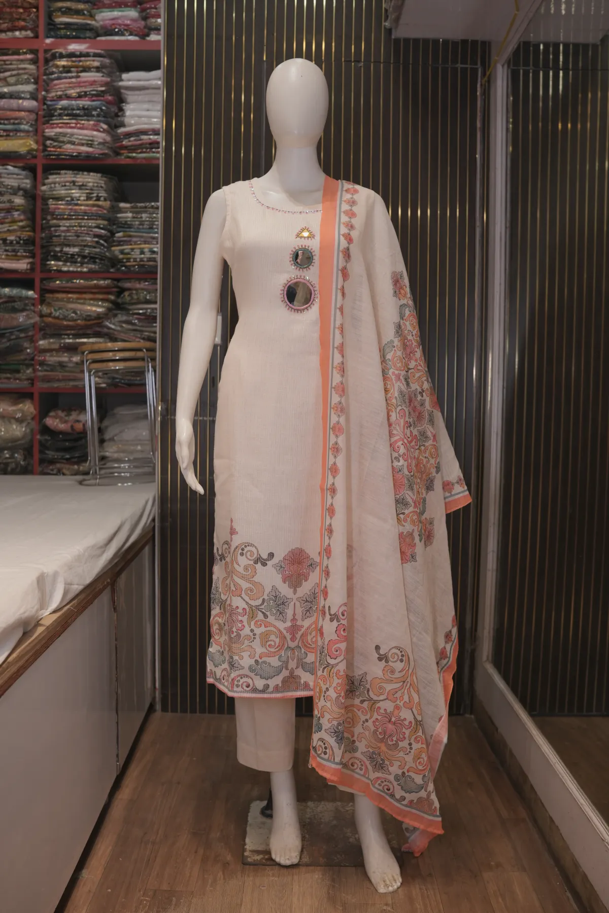 Ivory Peach Floral Mirror Work Kurta Set with Printed Dupatta thumbnail 2