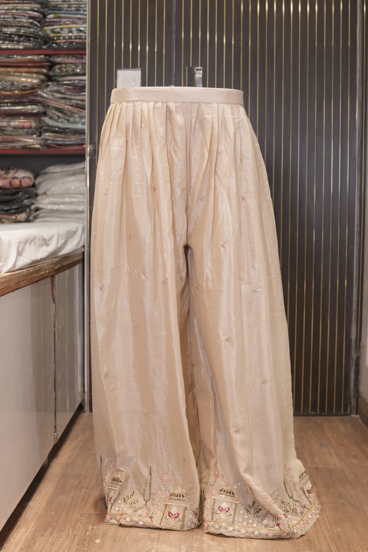 Ivory Embroidered Straight Kurta with Palazzo Pants & Dupatta thumbnail 4