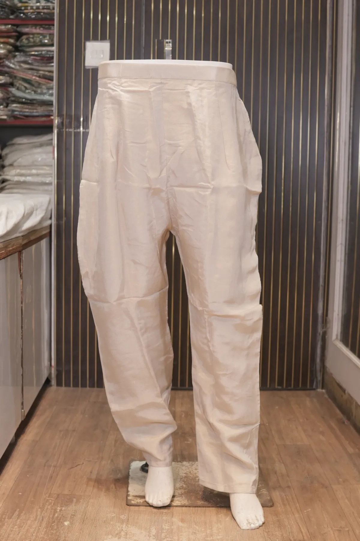 Ivory Embroidered Long Kurta with Straight Pants & Dupatta thumbnail 6