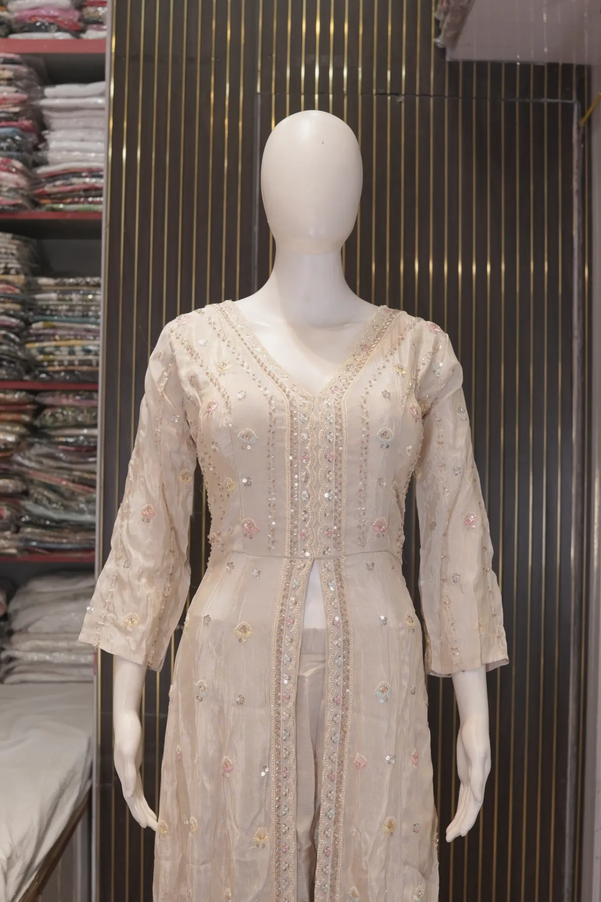 Ivory Embroidered Long Kurta with Straight Pants & Dupatta thumbnail 5