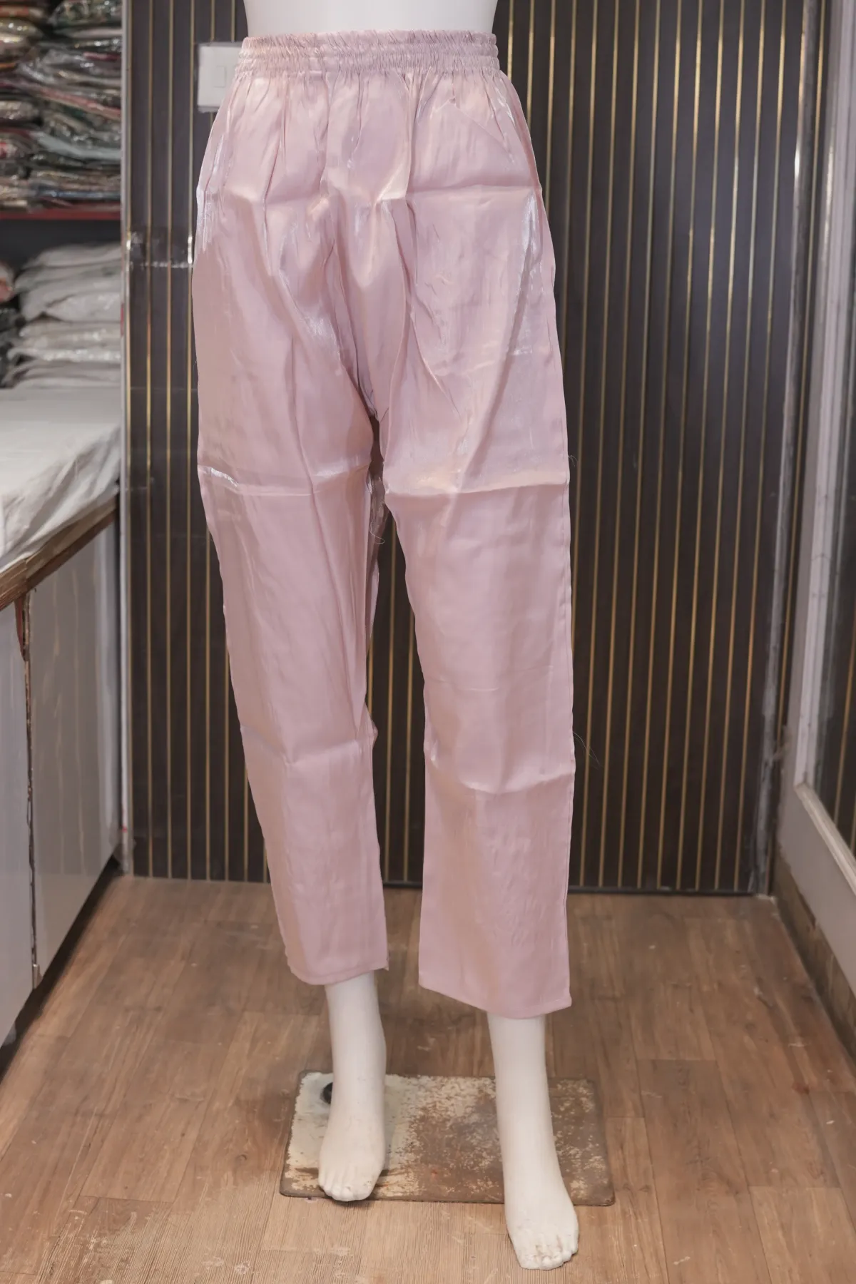 Pastel Lavender Embroidered Straight Kurta Pant Set thumbnail 3