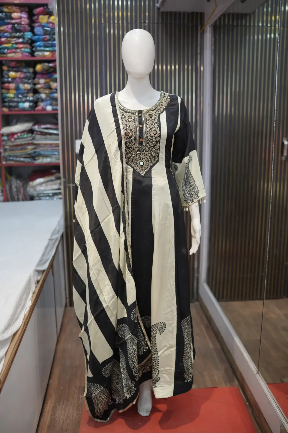 Black & Ivory Embroidered Ethnic Anarkali Suit thumbnail 2