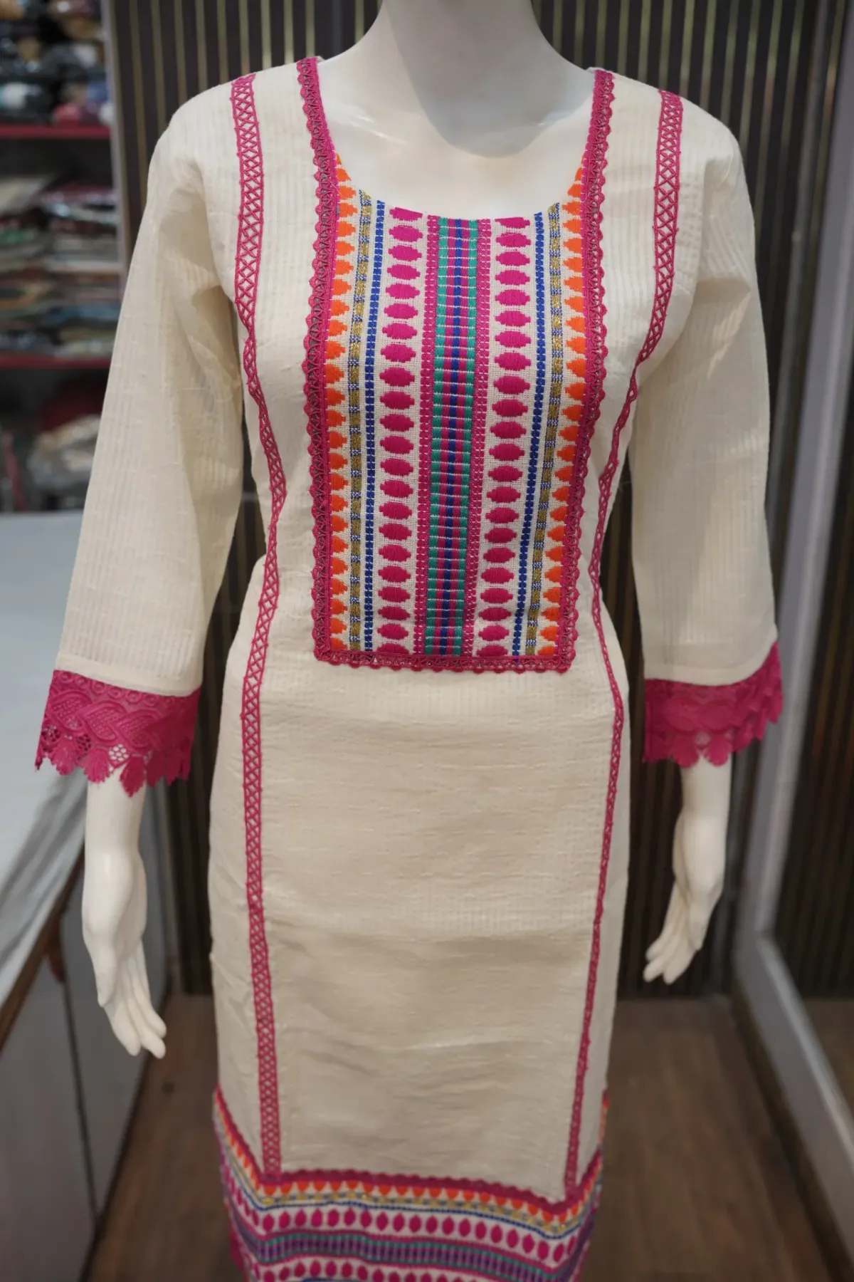 Cream Multicolor Embroidered Straight Suit Set with Dupatta thumbnail 4