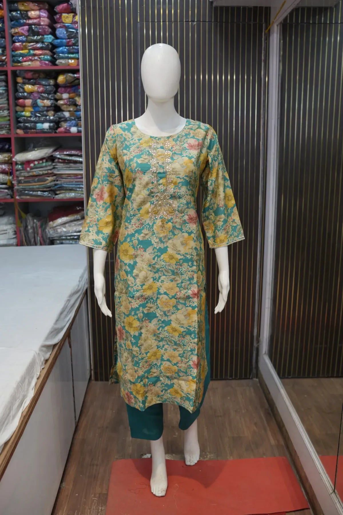 Teal Floral Printed Kurta Set with Mustard Embroidered Dupatta thumbnail 3