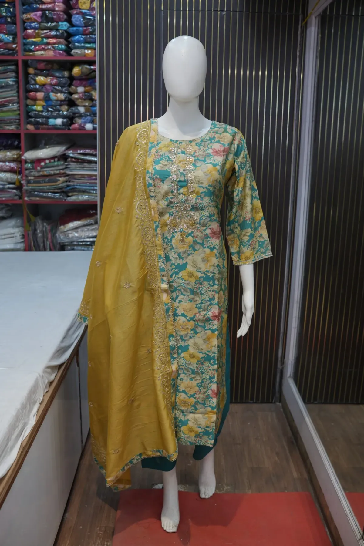 Teal Floral Printed Kurta Set with Mustard Embroidered Dupatta thumbnail 2