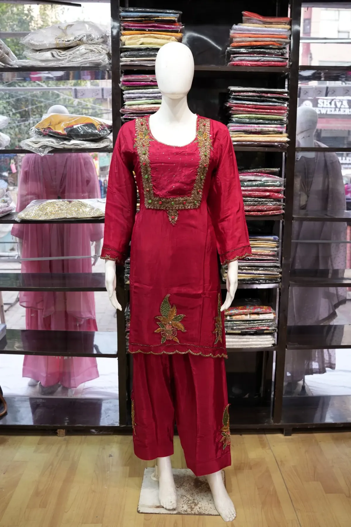 Magenta Embroidered Festive Salwar Suit Set with Dupatta thumbnail 3