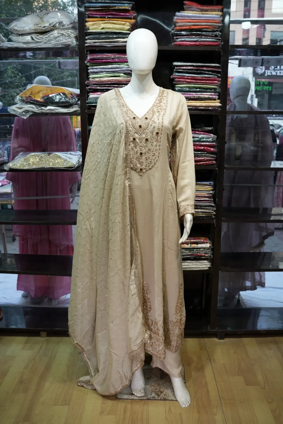 Champagne Beige Embroidered Kurta Set with Embellished Dupatta thumbnail 2