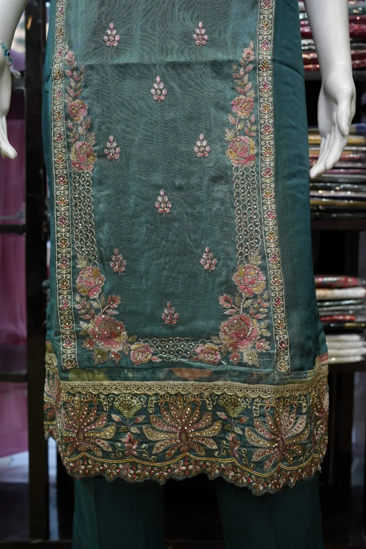 Teal Green Embroidered Festive Kurta Set with Floral Dupatta thumbnail 5
